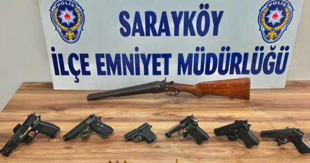 Silah kaçakçıları yakalandı